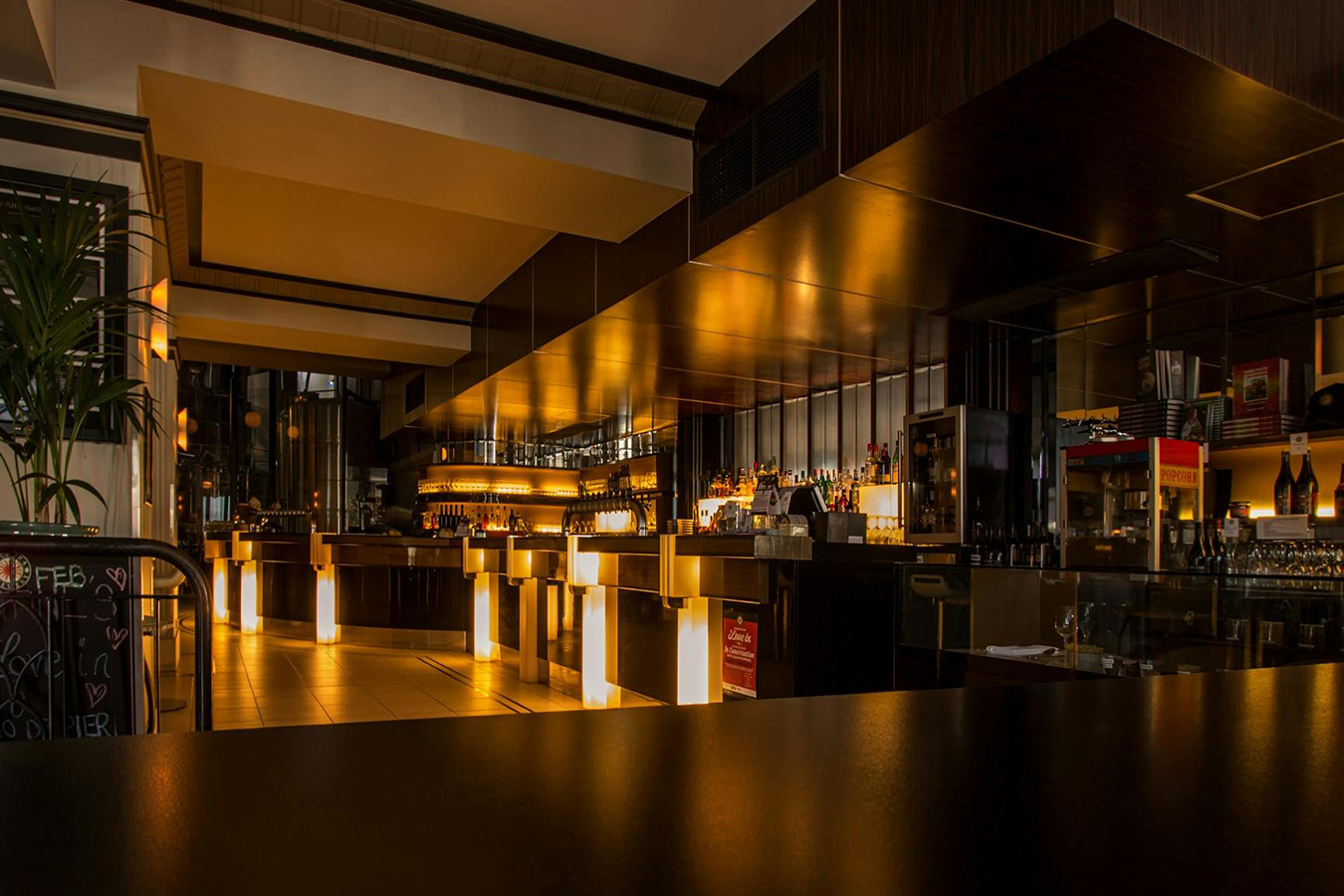 projektowanie-instalacji-wentylacyjnych-w-obiektach-komercyjnych---praktyczny-przewodnik-dla-inwestorow