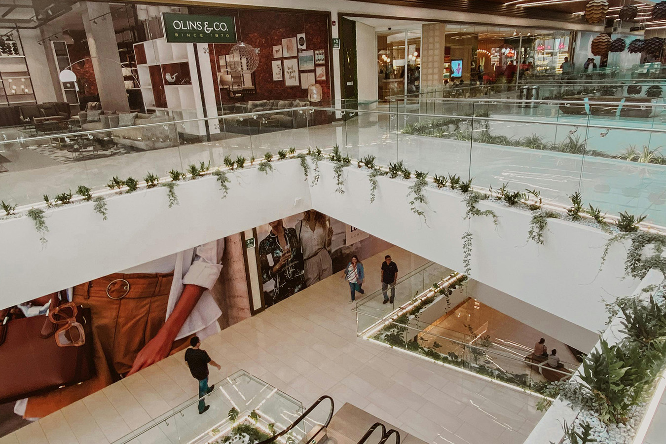 instalacje-chlodnicze-w-sklepach-wielkopowierzchniowych---jak-projektowac-systemy-przyszlosci